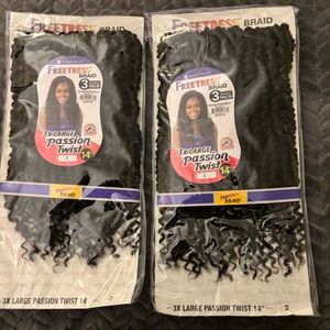 2 packs Freetress 3X Large Passion Twist Hair